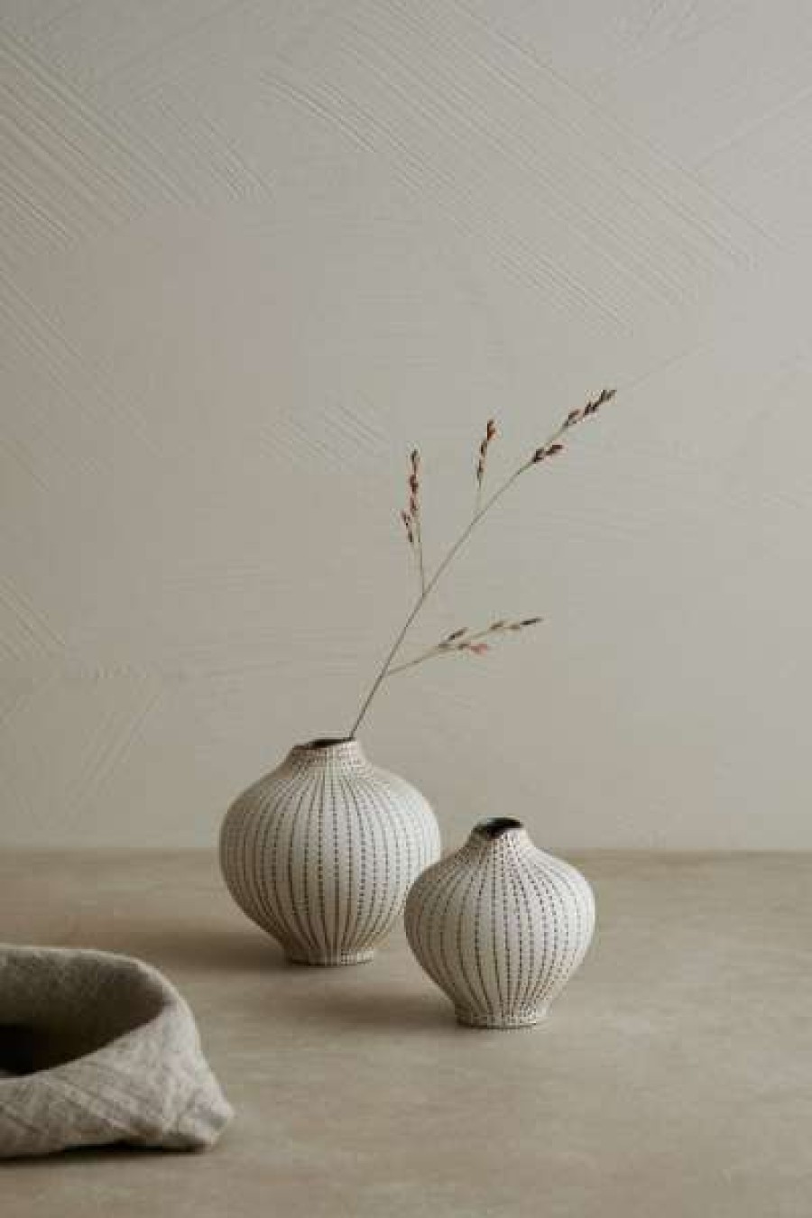 Homewares * | Lindform Line Vase Dots Medium