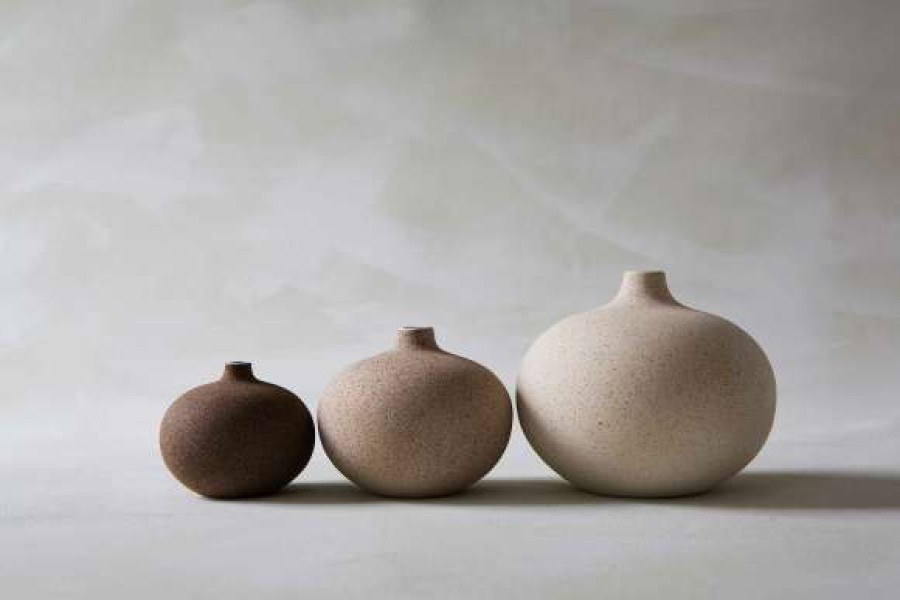 Homewares * | Lindform Bari Vase Dark Sand Medium