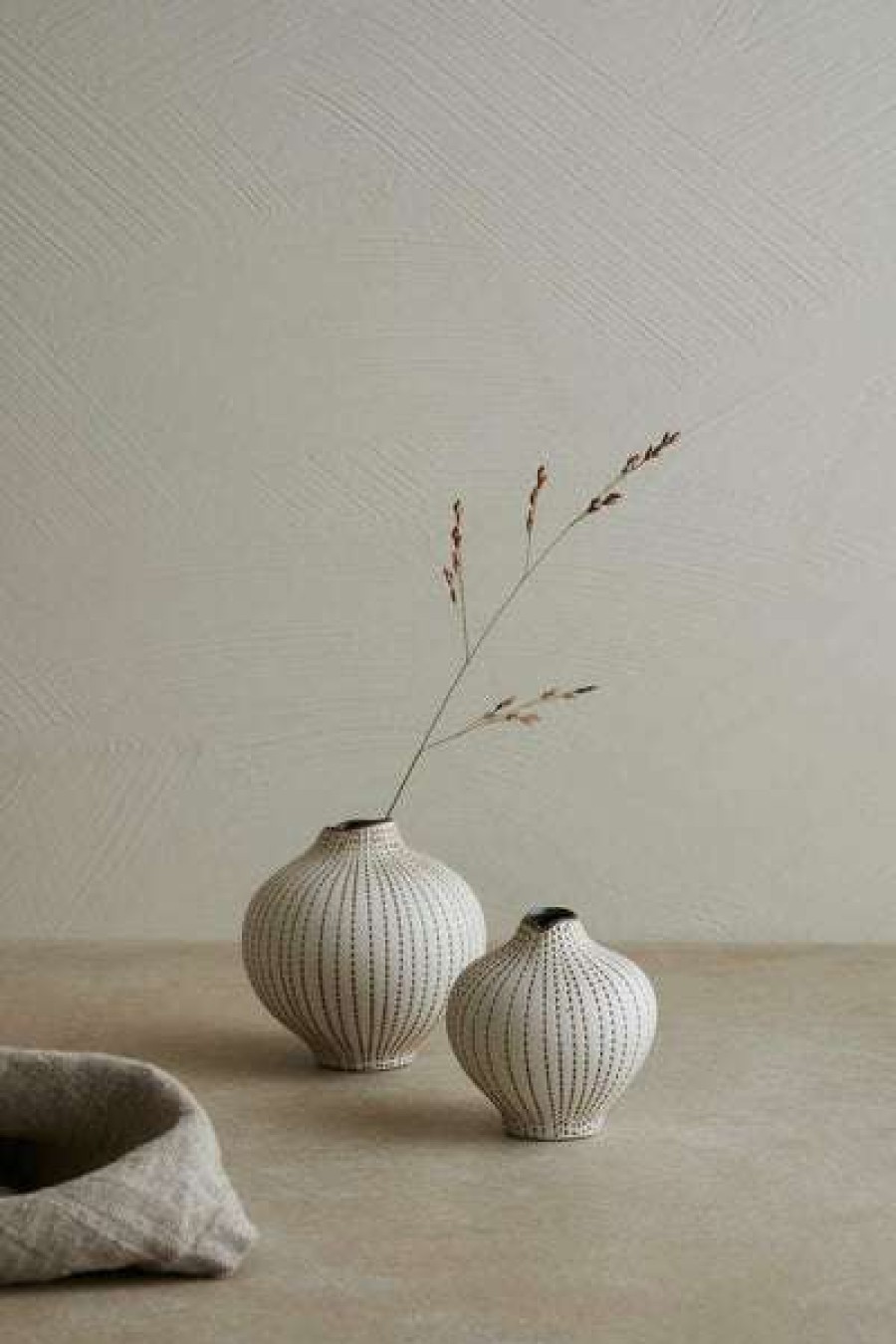 Homewares * | Lindform Line Vase | Small | Brown Dots